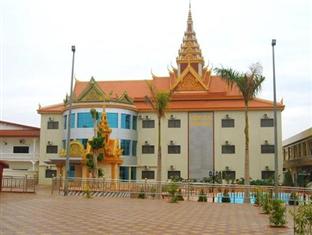 7 Makara Hotel