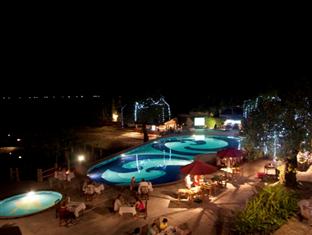 Long Beach Ancient Village Resort