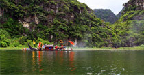 Hanoi - Halong Bay - Hoa Lu - Tam Coc Muslim Package Tour Hanoi - Halong Bay - Hoa Lu - Tam Coc Muslim Package Tour
