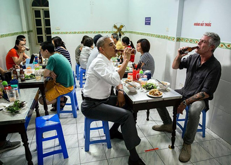 Barack Obama & Chef Anthony Bourdain