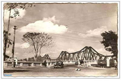 Long Bien Bridge in 1950