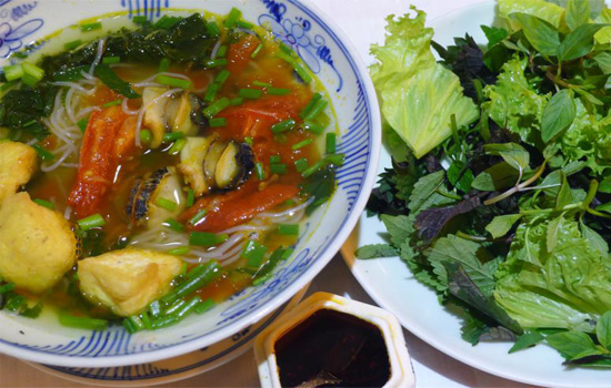 Hot vermicelli and snails