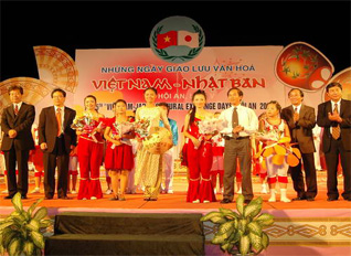 Japan promotes cultural exchanges with Vietnam