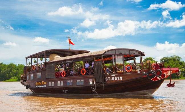 The Lady Hau Cruises