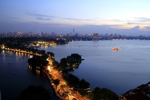 Motorbike Tours to discover Hanoi city