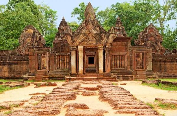 Banteay Srei - Temple of Beauty | Beautiful Cambodia