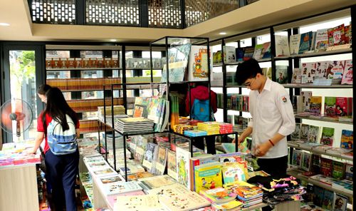 First book street in Hanoi