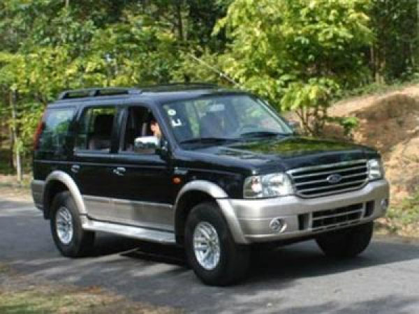 Ford everest price vietnam #5