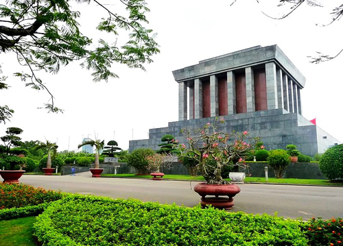 Ho Chi Minh Mausoleum