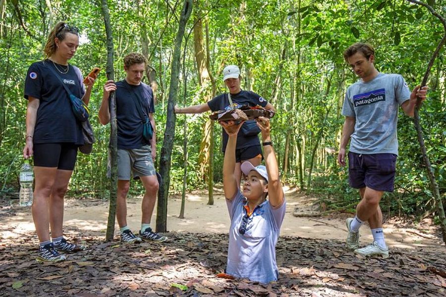 Visite des tunnels historiques de Cu Chi pres de Ho Chi Minh-Ville