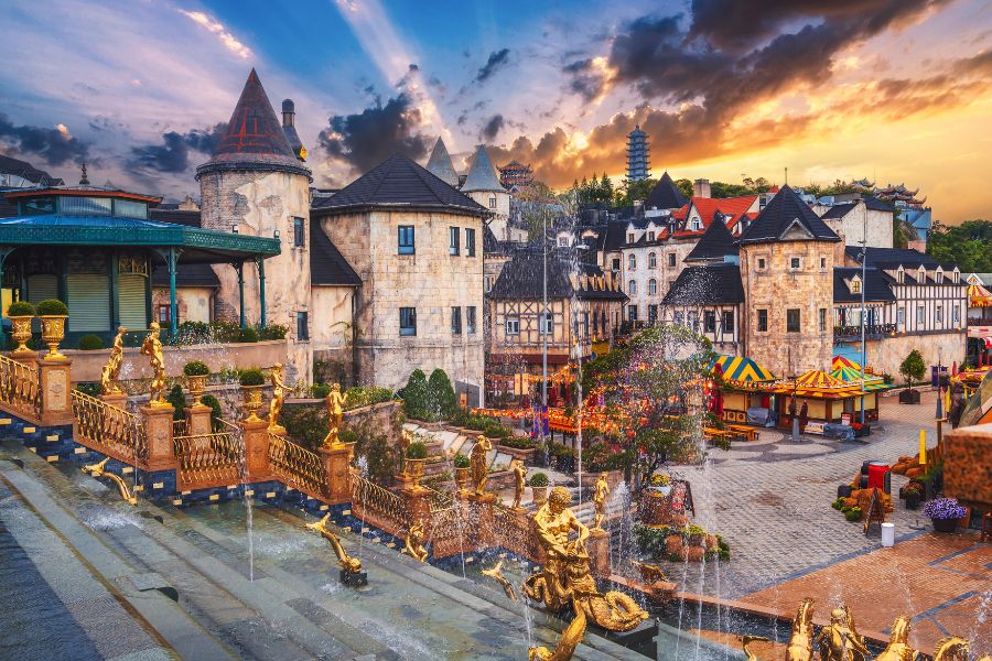 Village français et téléphérique à Ba Na Hills, Da Nang
