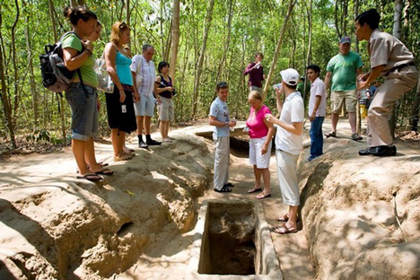 Ho Chi Minh City and Cu Chi Tunnels Full Day Trip