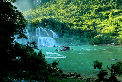 Vietnam Nature Trails Adventure Tour 9 Days