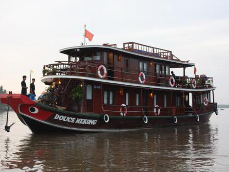 Douce Mekong-MEKONG WATERWAY FROM SAIGON TO ANGKOR