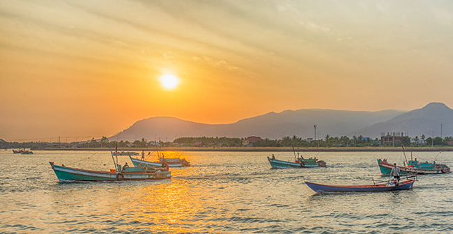 Fishing on Kampot river