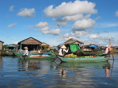 Cruising from Phnom Penh to Siem Reap Tour 3 Days