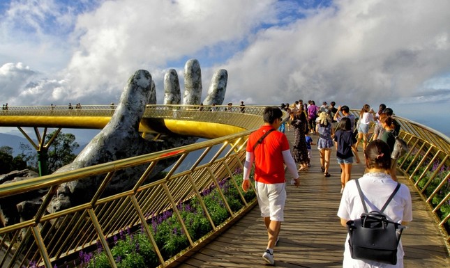 Da Nang and Hoi An tour in 2 Days