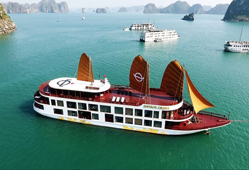 Halong luxury cruise trip