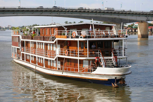 Lan Diep Cruise – Phnom Penh – Siem Riep – 3 days 2 nights