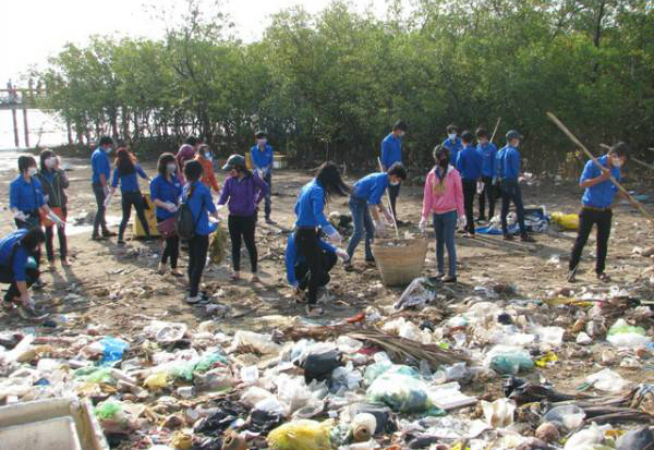 Plastic Waste harm environment