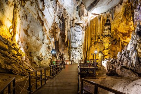 Paradise Cave - Dong Hoi