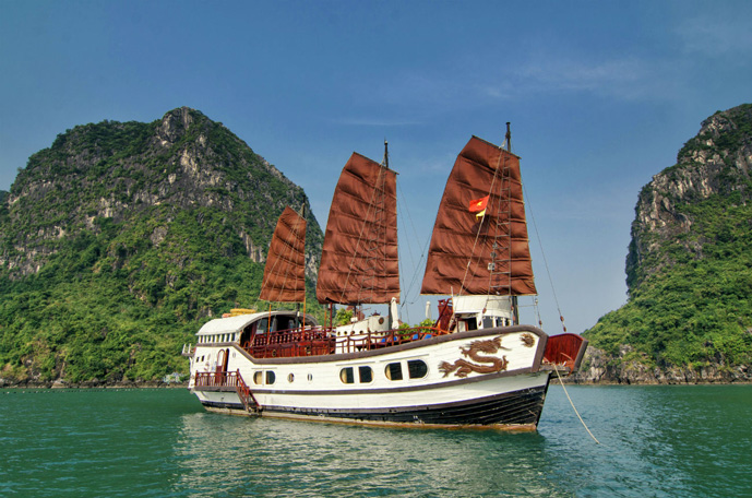 Red Dragon Cruise – 4 Days 3 Nights