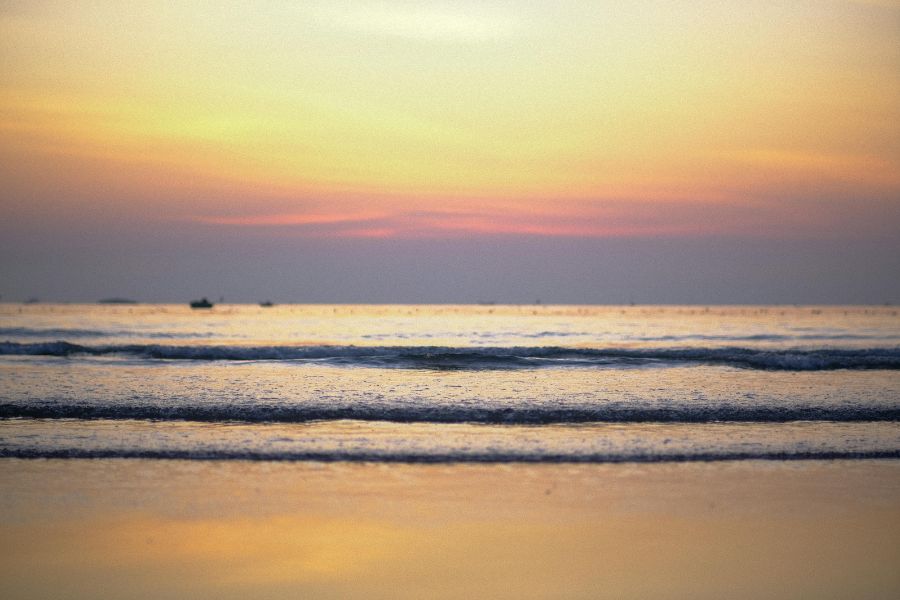 Coucher de soleil sur la plage de My Khe à Da Nang