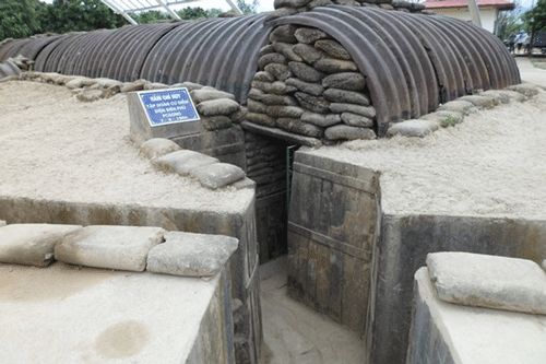 The bunker of the French General de Castries - Dien Bien Travel Guide
