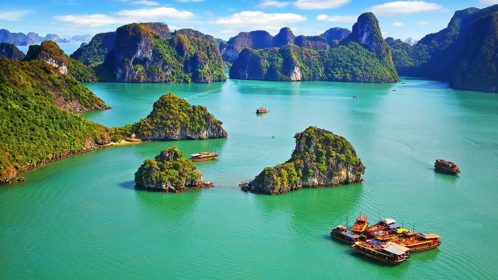 Essential Travel Guides for First-time Travelers to Vietnam 2024 – 2025